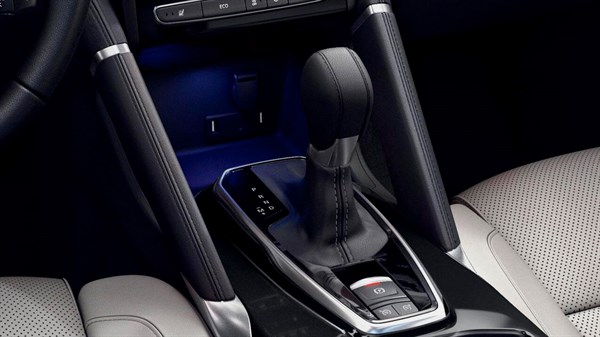 Renault KOLEOS gear lever detail